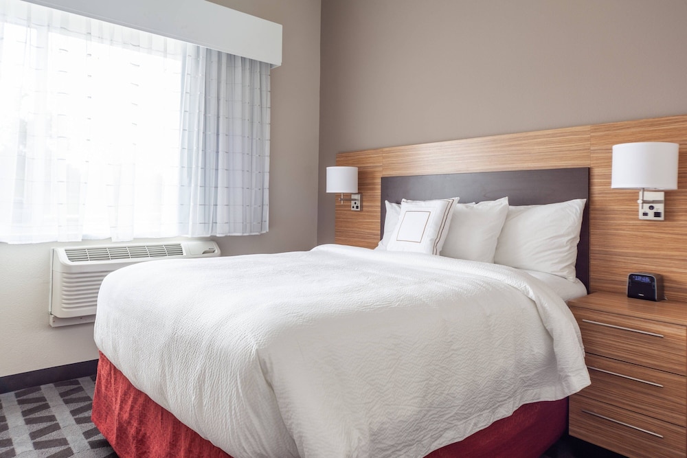 TownePlace Suites by Marriott Front Royal - photo 12