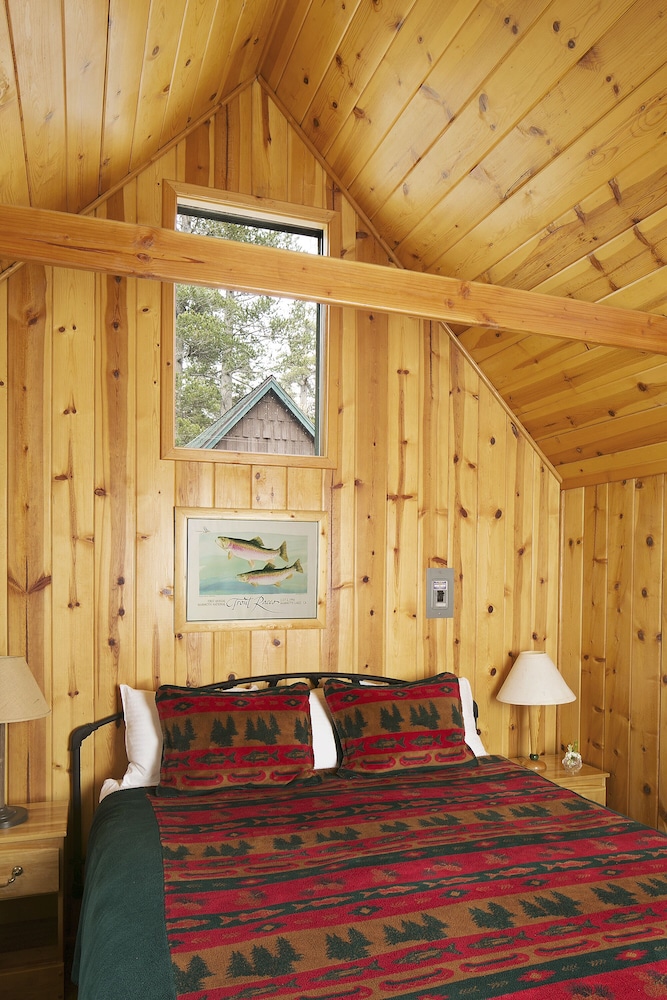 Tamarack Lodge and Resort - photo 7