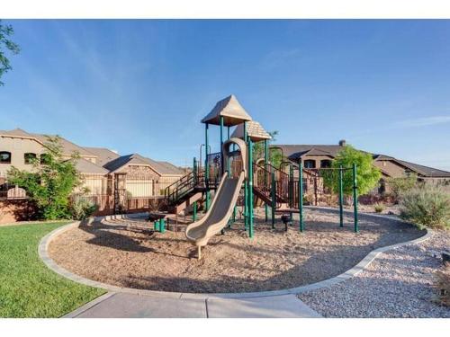Coral Ridge Resort 4246 Cozy Beautiful Townhome With Lots Of Additional Parking - photo 7