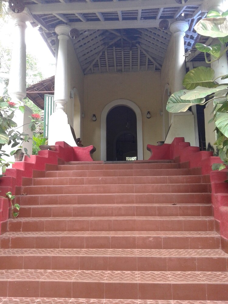Hotel Astoria — Mapuca