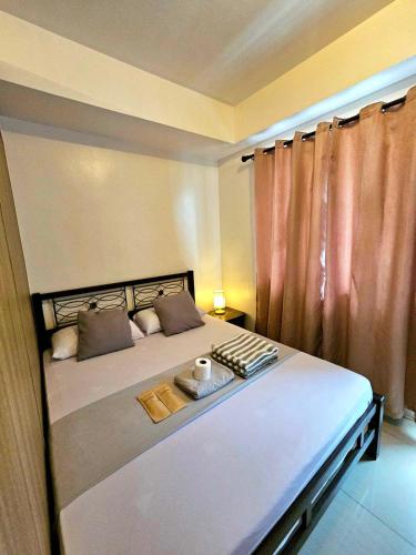 Spacious 1BR beside MOA with Wifi Netflix Pool & Washer — 4-Star Luxury Hotel in Manila, Philippines
