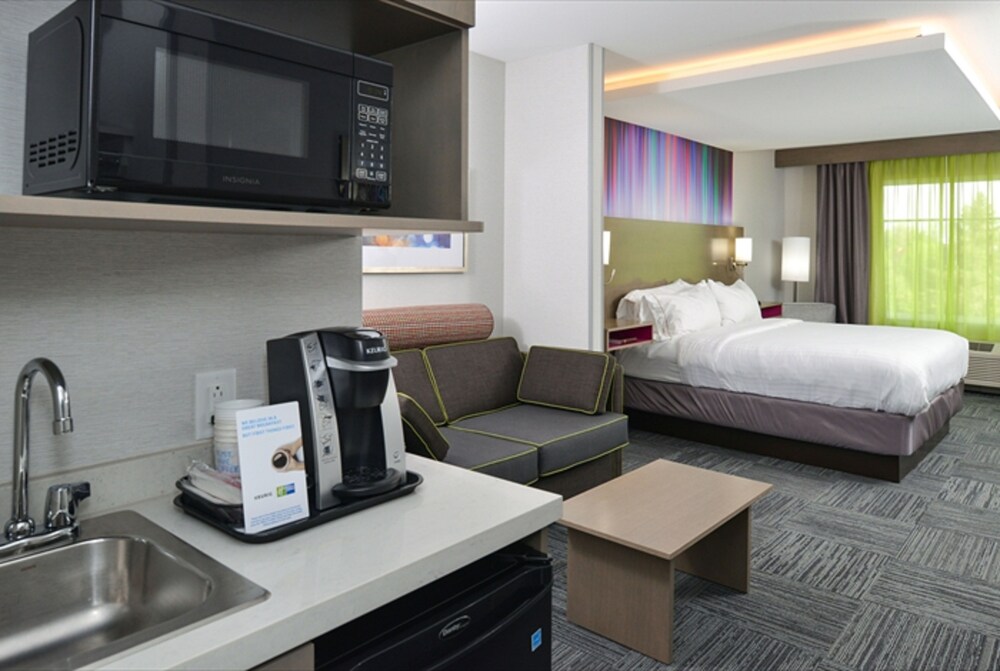 Holiday Inn Express & Suites Shippensburg by IHG - photo 22