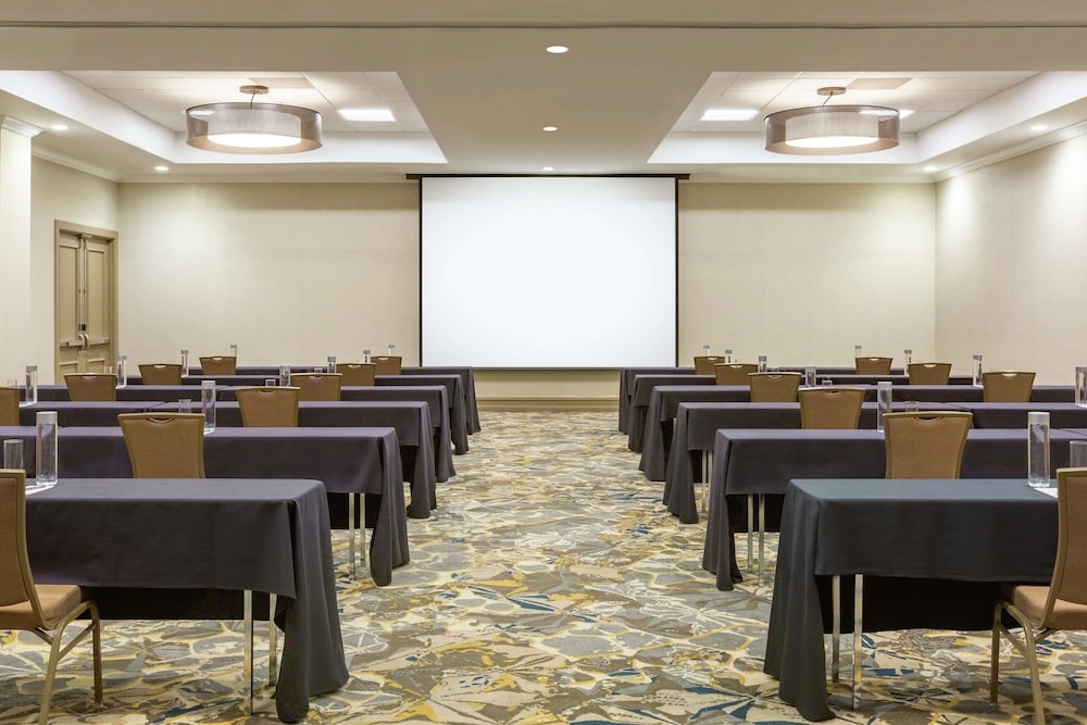 Embassy Suites by Hilton Milpitas Silicon Valley - photo 58