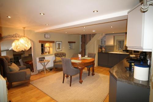 The Coach House — 4-Star Luxury Hotel in Whitby, United Kingdom