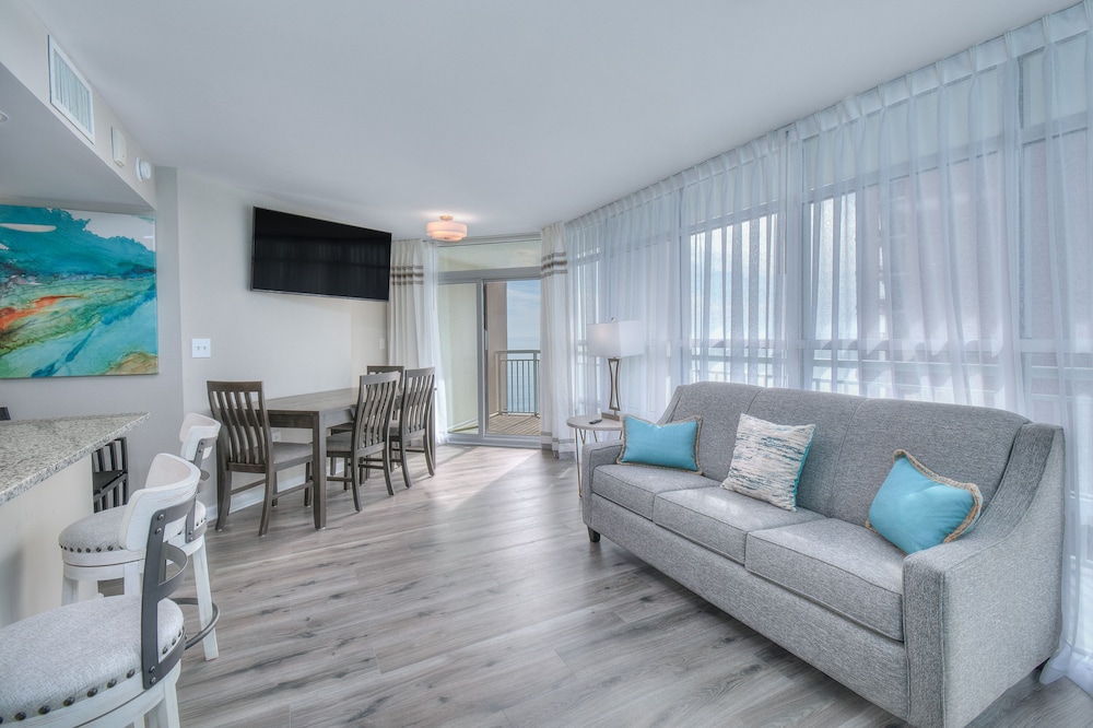 Units at Carolinian Beach Resort by Elliott Beach Rentals - photo 27