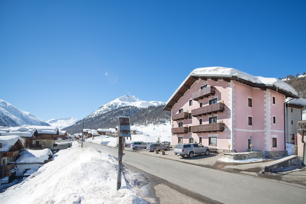 Garnì Oasi — carbon neutral stay, Livigno