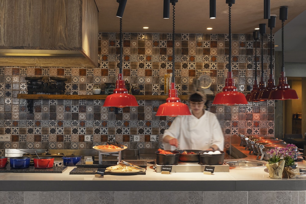 מזון ומשקאות