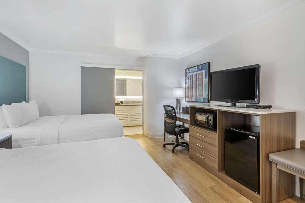 Best Western Plus Riviera - photo 22