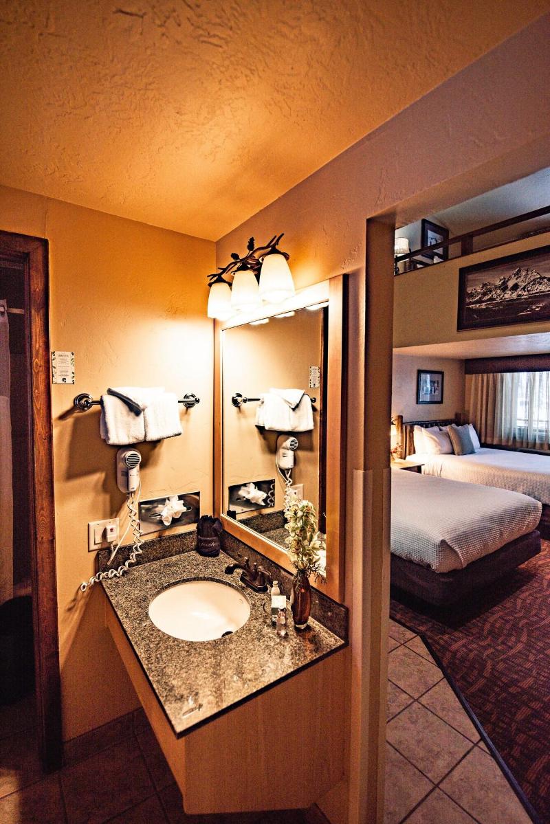 Elk Country Inn - photo 74