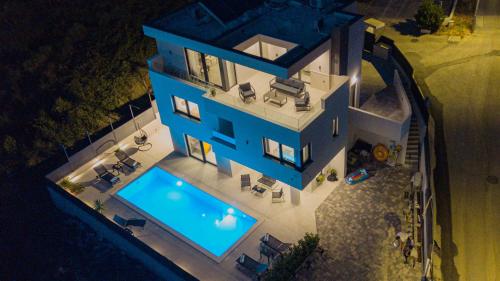 Villa MaGaMi — 4-Star Luxury Hotel in Podstrana, Croatia