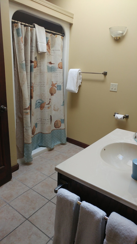 Snug Harbor Inn - photo 97