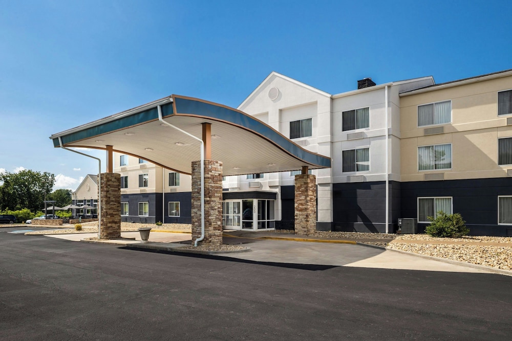 Fairfield Inn & Suites by Marriott Butler - photo 28