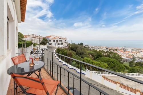 Nazaré Luzimar Duplex — 4-Star Luxury Hotel in Nazare, Portugal
