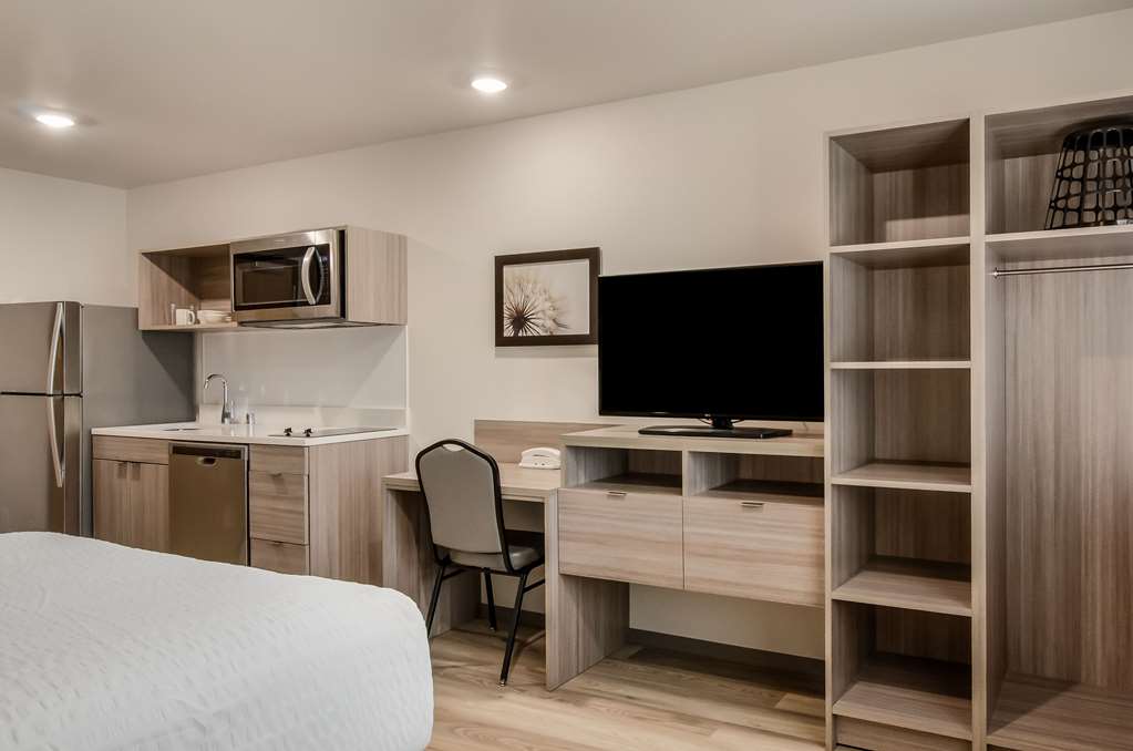 WoodSpring Suites Tacoma Lakewood - photo 21