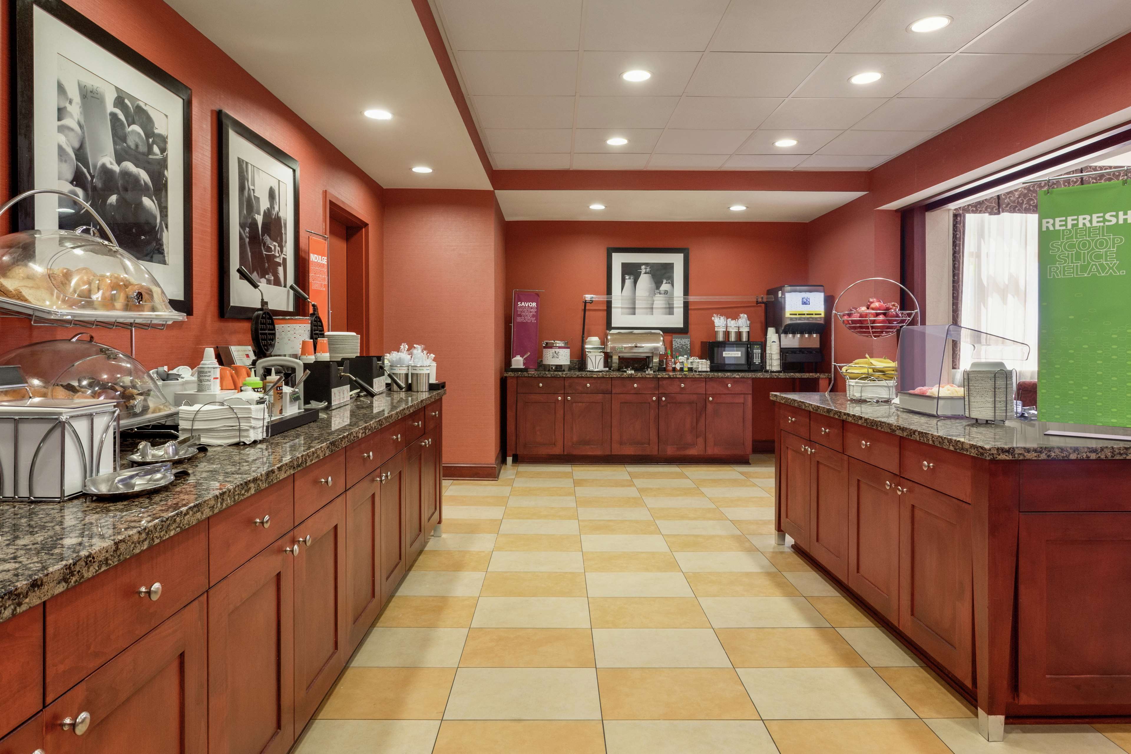 Hampton Inn & Suites Prattville - photo 8