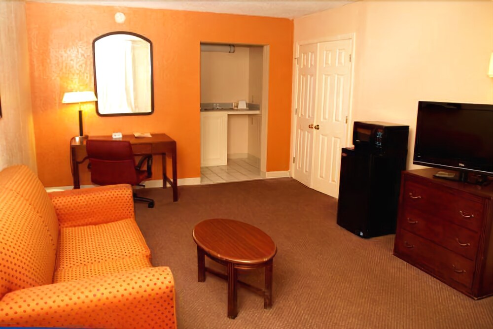 Westgate Inn and Suites - photo 6