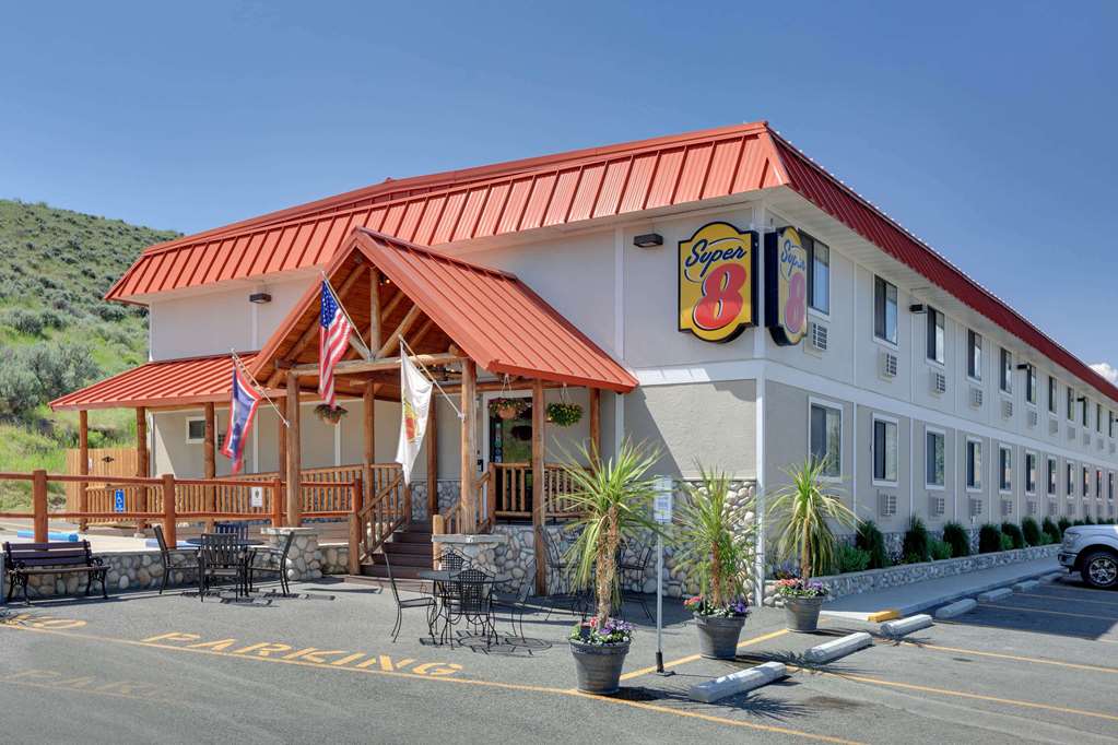 Super 8 by Wyndham Cody in Cody, United States