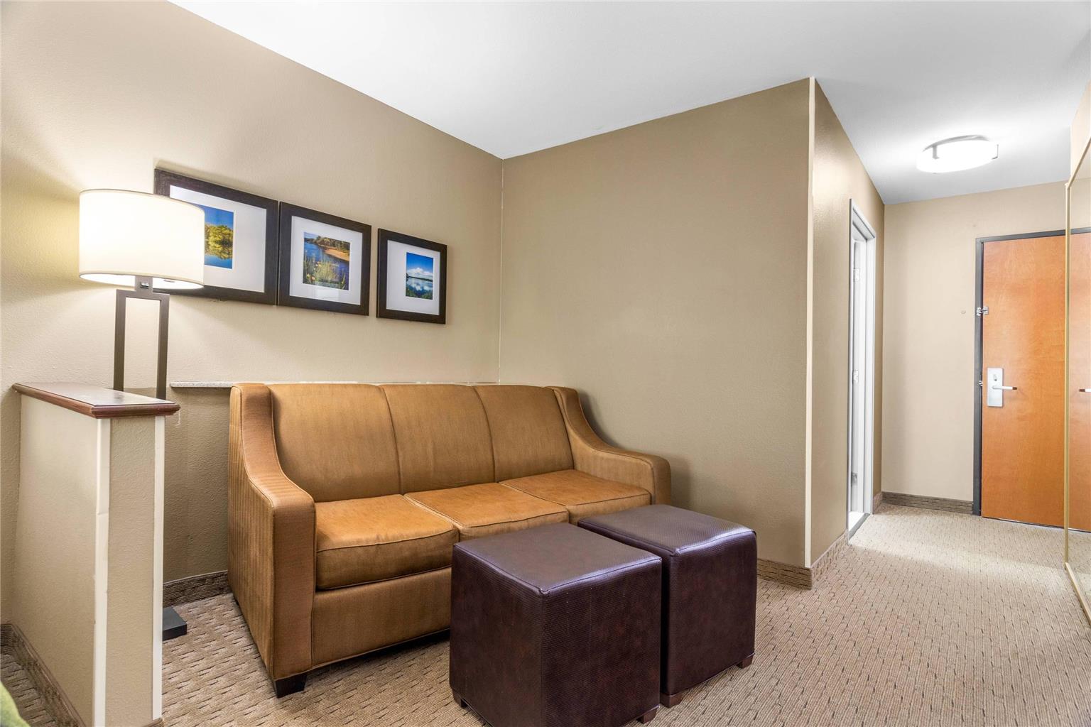 Comfort Suites Mount Vernon - photo 30