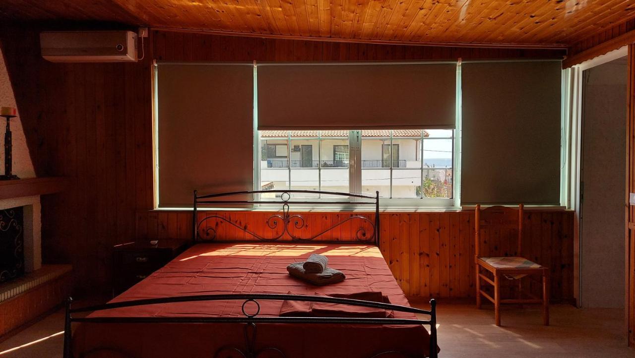 Cozy Airport Studio 2 in Artemida, Greece