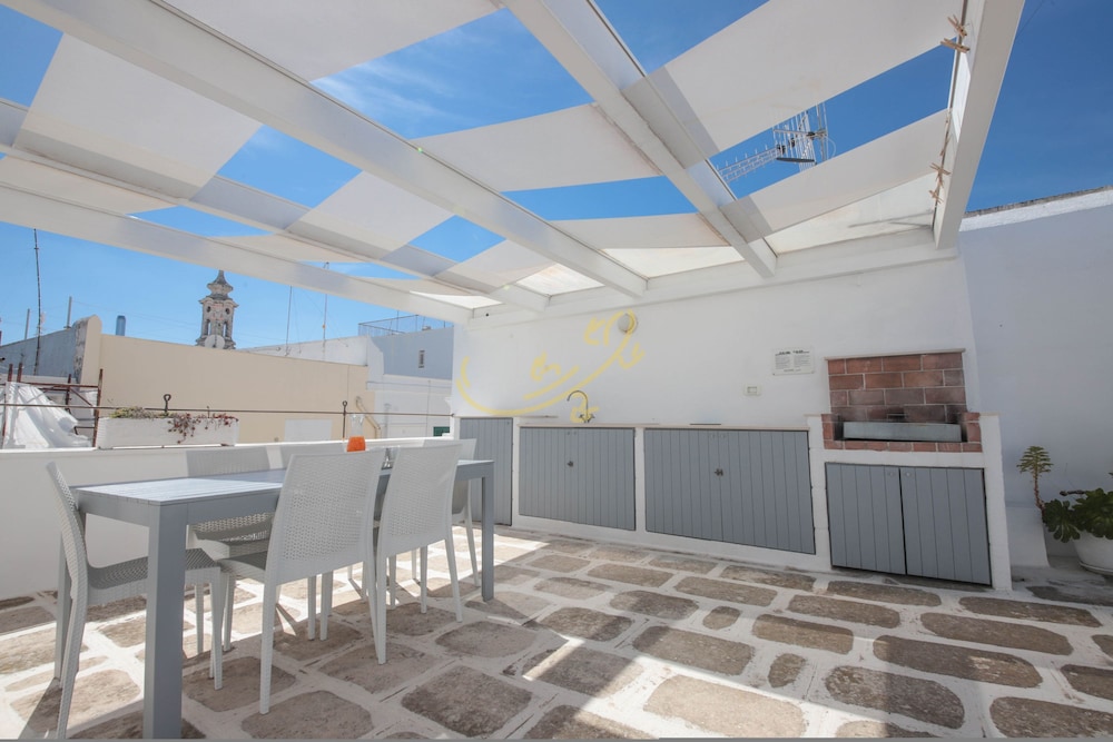 TD Casa Altomare w Terrace Over Historic Center — 4-Star Luxury Hotel in Monopoli, Italy