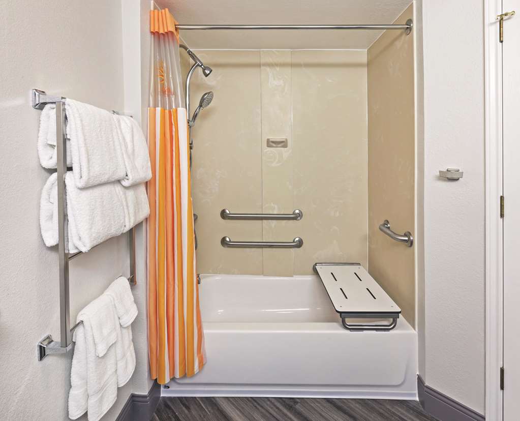 La Quinta Inn by Wyndham San Marcos - photo 30