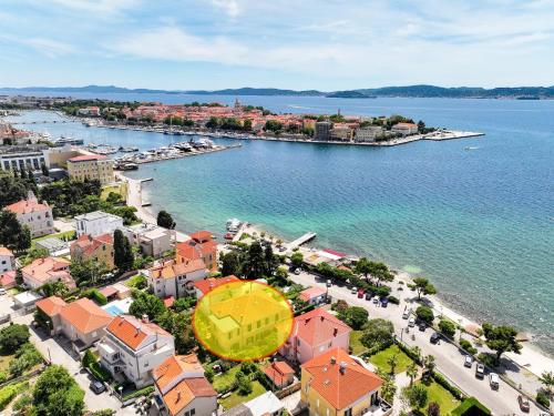 Beachfront Central Apartments Zadar — 4-Star Luxury Hotel in Zadar, Croatia