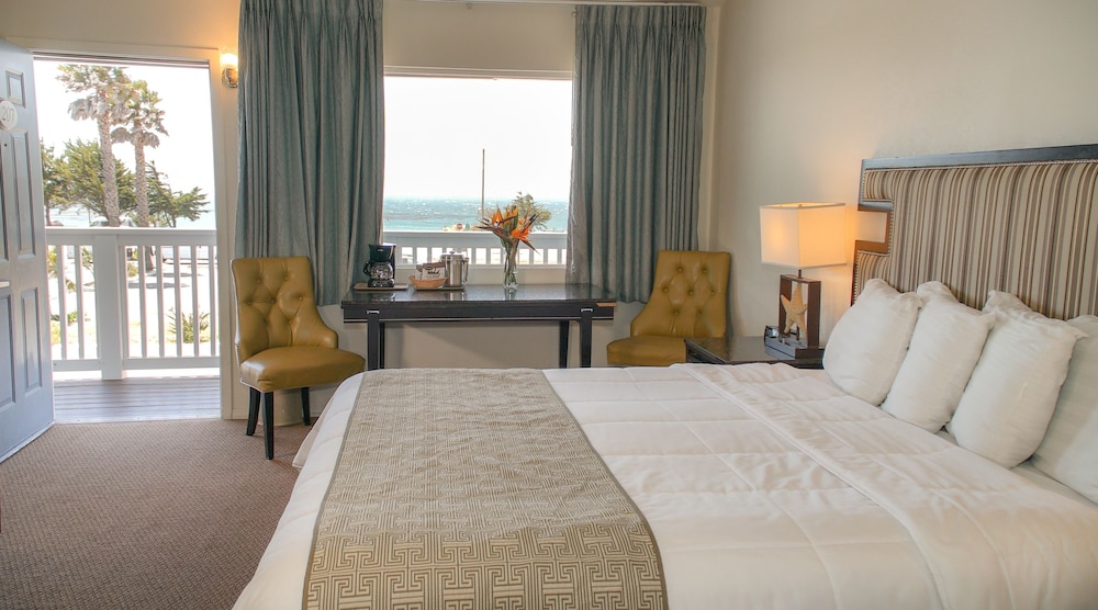 San Simeon Lodge - photo 13