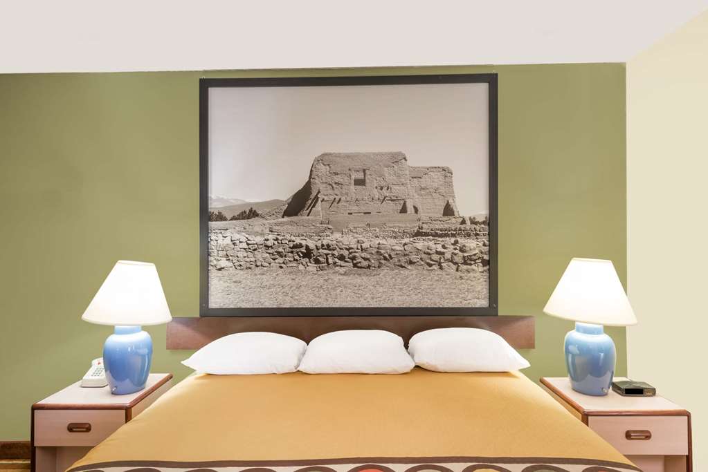 Super 8 by Wyndham Socorro - photo 11
