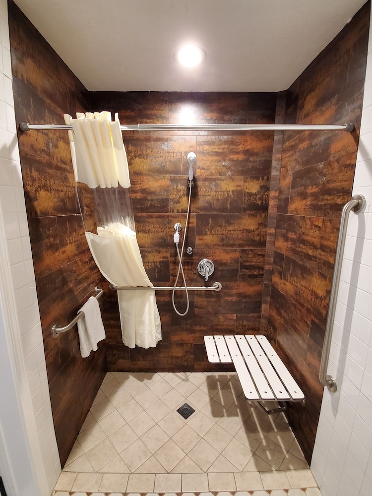 Colony Inn - photo 39