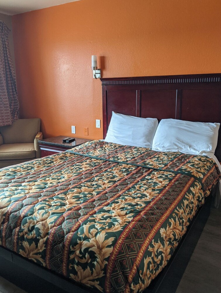 OYO Hotel Lake Charles Hwy 10 - photo 11