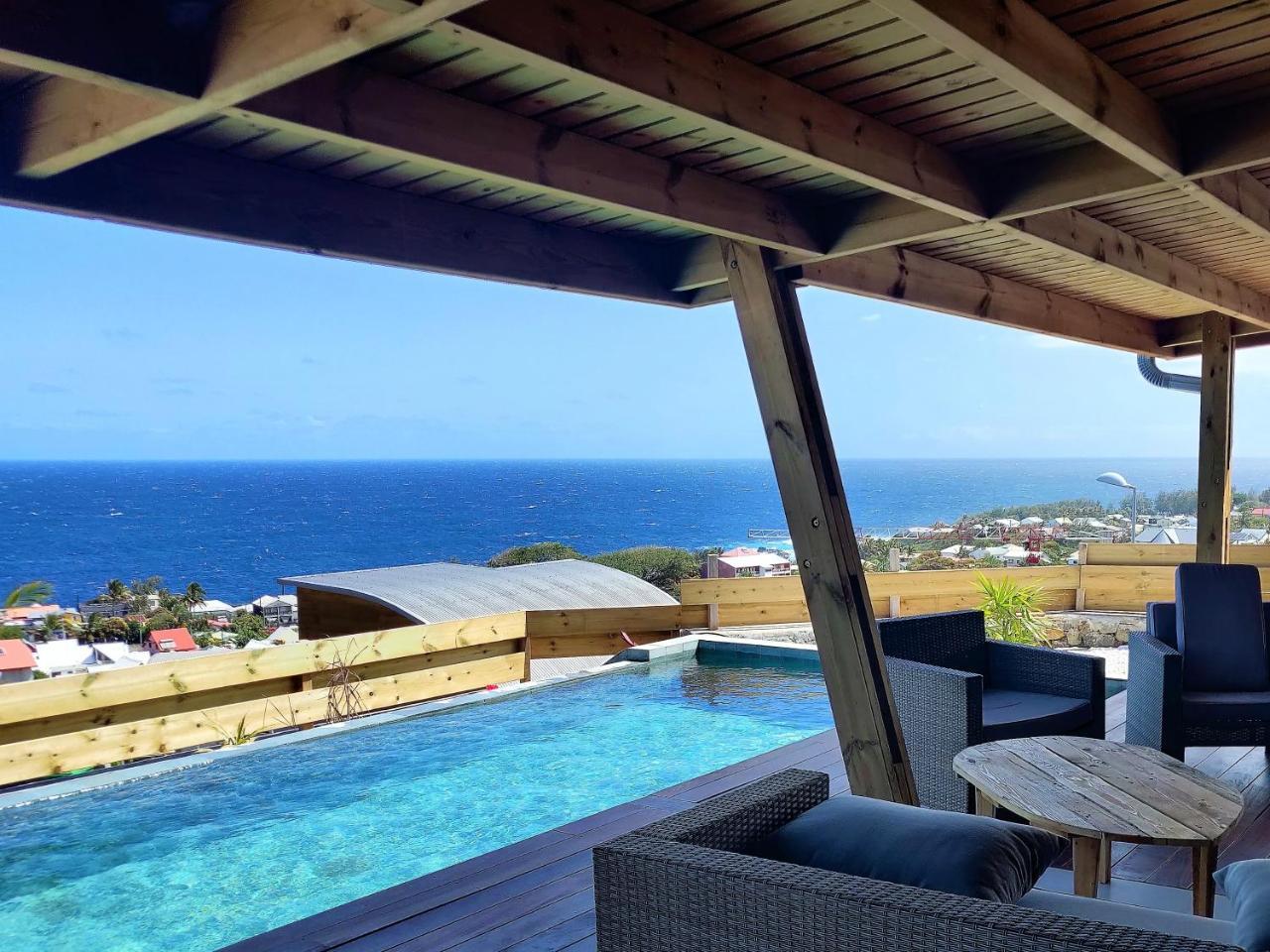 Villa Tropicale LUX CAP AUSTRAL super vue piscine chauffée — 4-Star Luxury Hotel in Saint-Pierre, Réunion