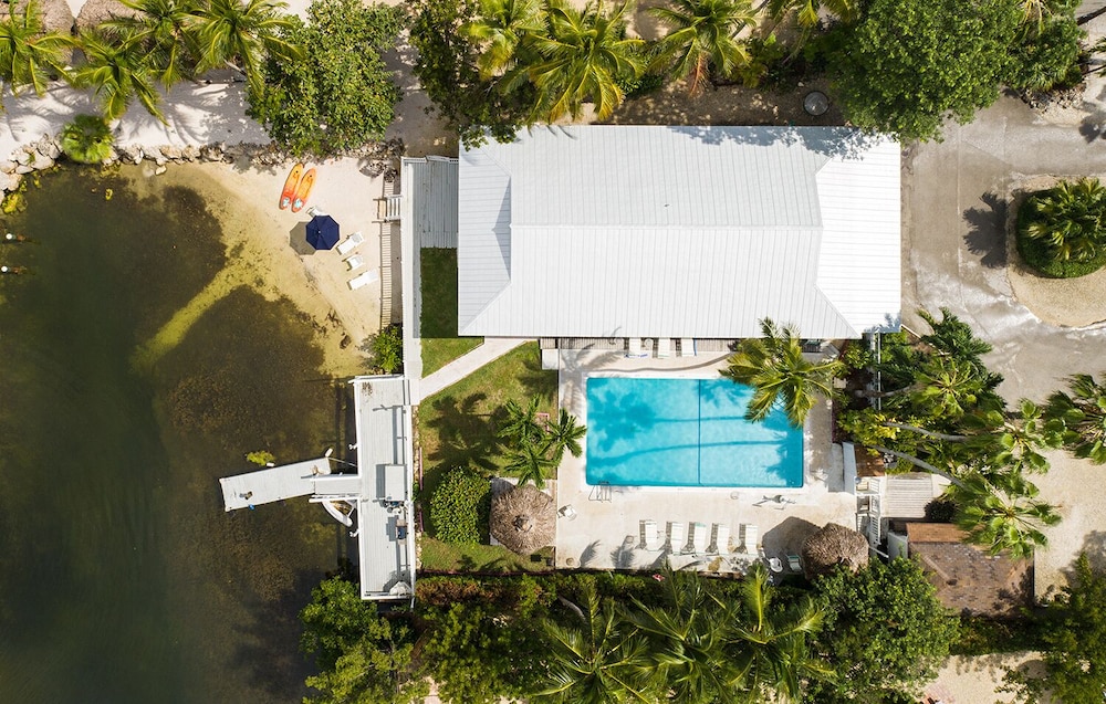 Amoray Dive Resort - photo 168