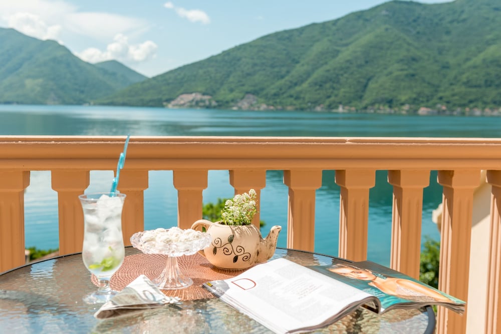 Stella Del Mare — 4-Star Luxury Hotel in Risan, Montenegro