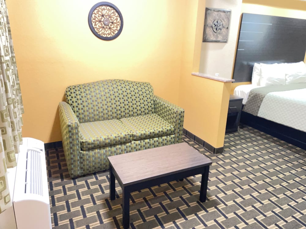 HomeGate Inn and Suites - photo 10