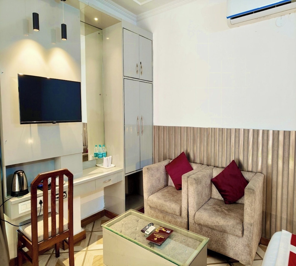 Hotel Ratan Palace in Dehra Dun, India