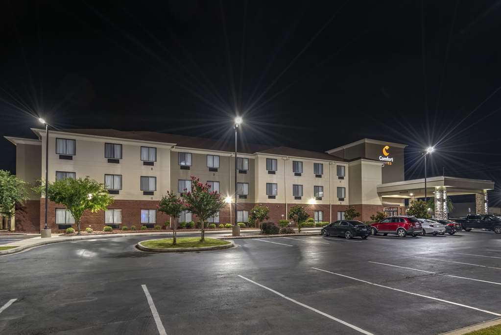 Comfort Suites Pell CIty near Logan Martin Lake - photo 5