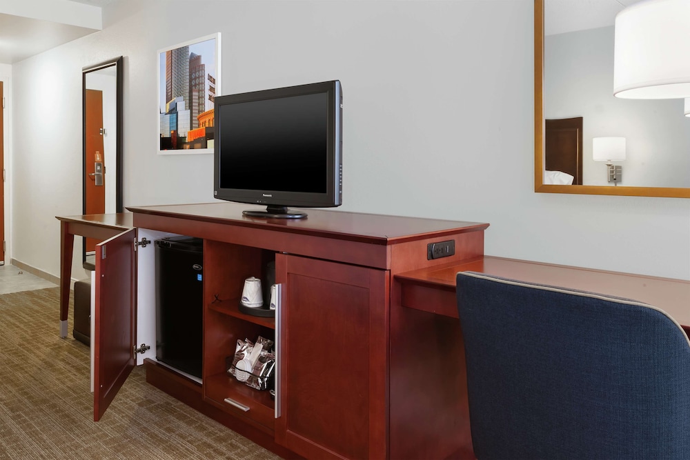 Hampton Inn Boston Peabody - photo 11