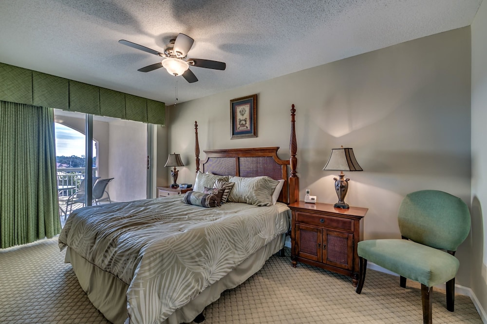 Barefoot Resort North Tower by Condo World - photo 7