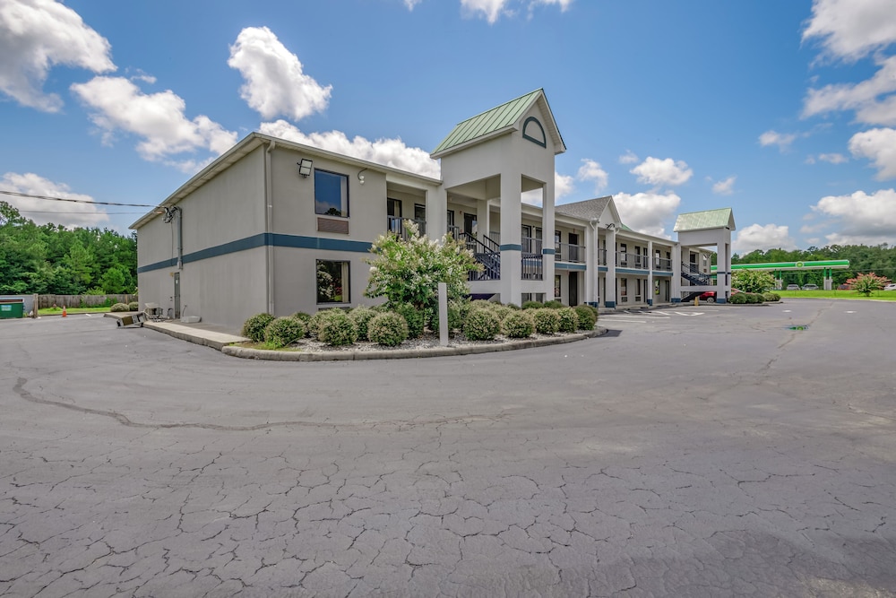 Quality Inn Quincy Tallahassee West - photo 61