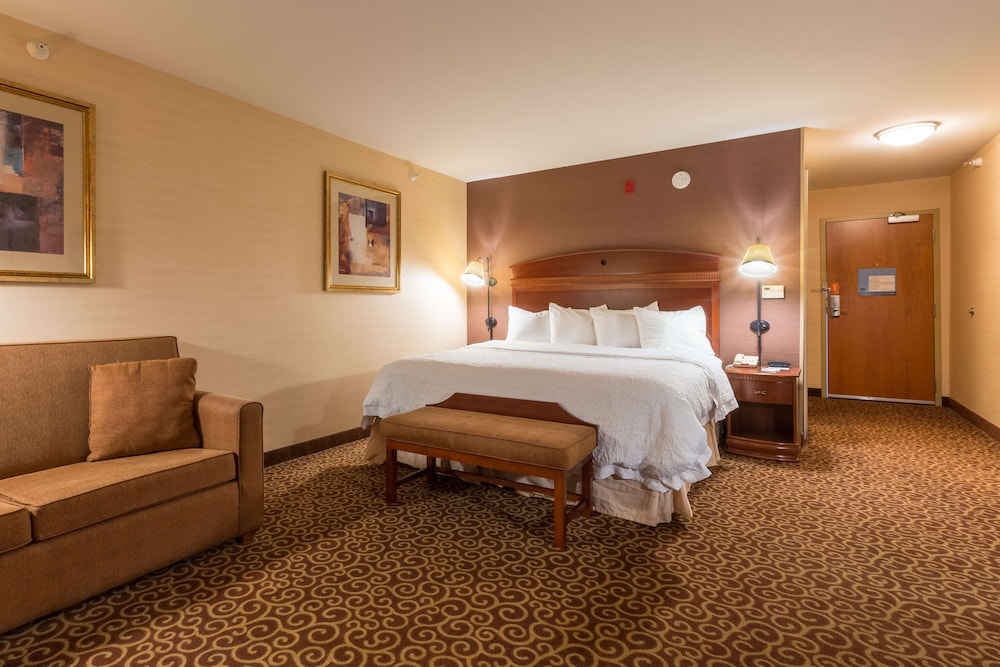 Hampton Inn Goshen - photo 6