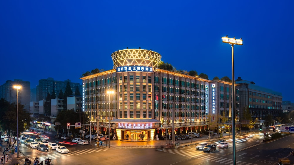 Gem Flower Jinyu Sunshine Hotel — 4-Star Luxury Hotel in Chengdu, People's Republic of China