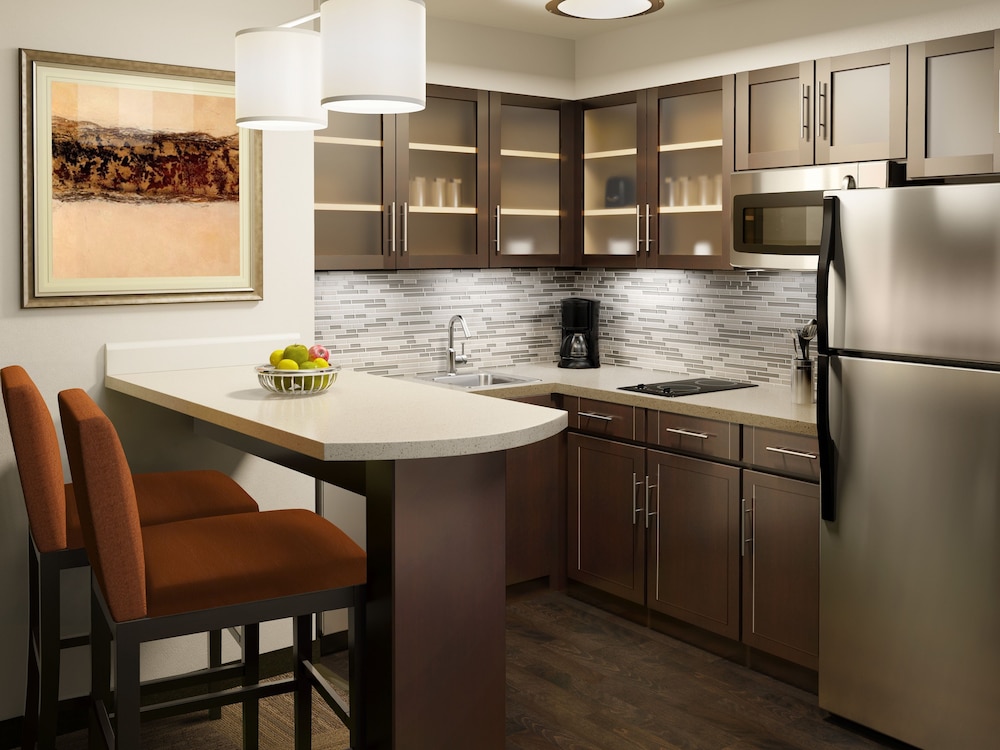 Staybridge Suites Tomball - photo 14