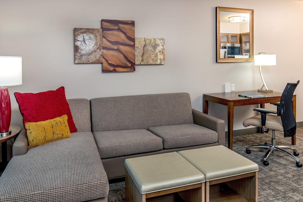 Staybridge Suites Charlottesville Airport by IHG - photo 6