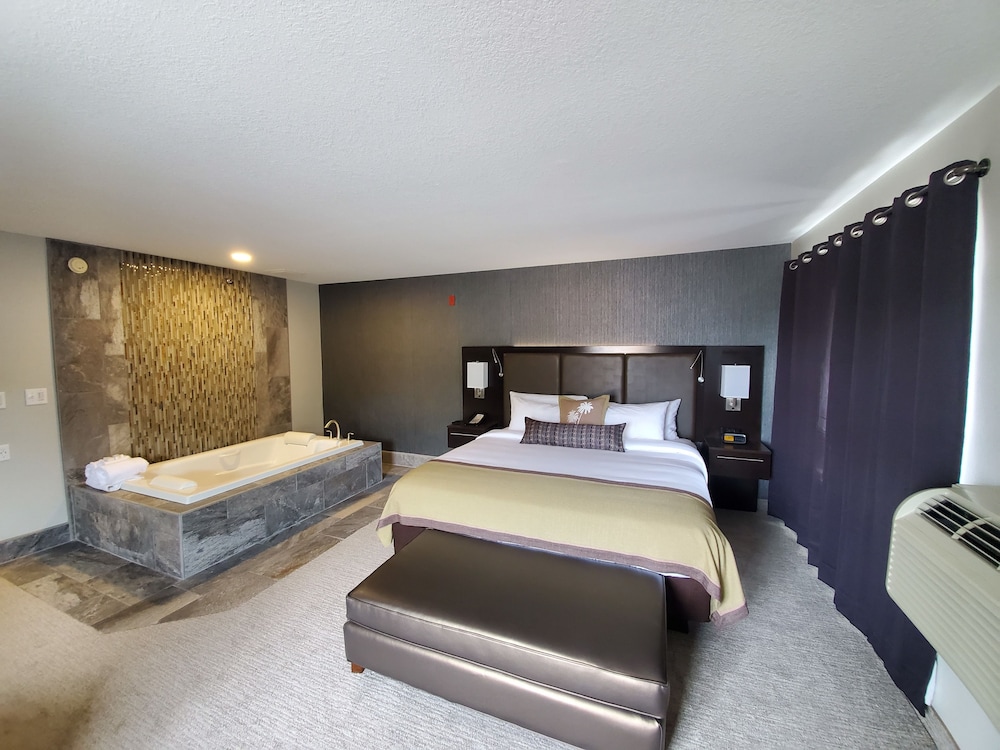 Express Suites Riverport Inn & Suites - photo 21