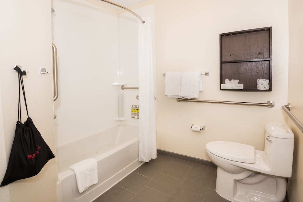 Candlewood Suites Ft Walton Bch Hurlburt Area by IHG - photo 23
