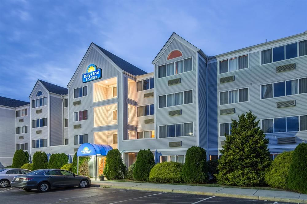 Days Inn and Suites by Wyndham Groton Near the Casinos - photo 5