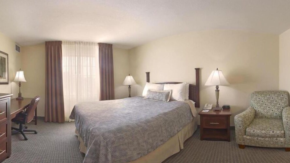 Staybridge Suites McAllen by IHG - photo 15