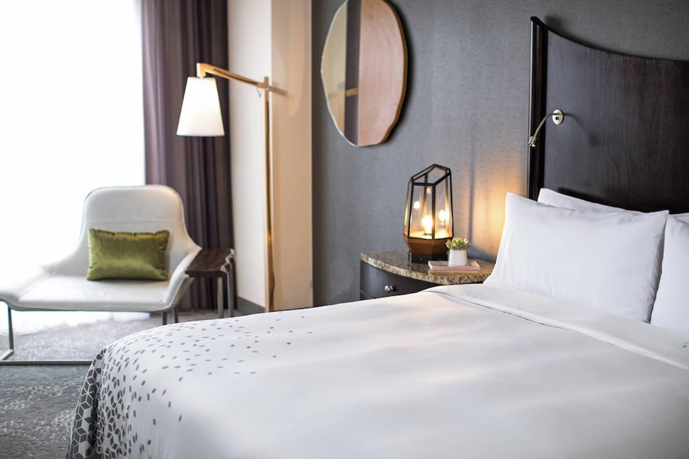 Renaissance Raleigh North Hills Hotel - photo 26