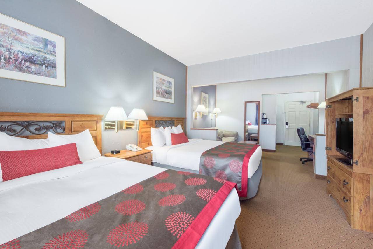 Ramada Limited Bismarck Northeast - photo 54