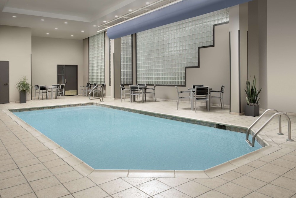 Embassy Suites Hotel Winston Salem - photo 29